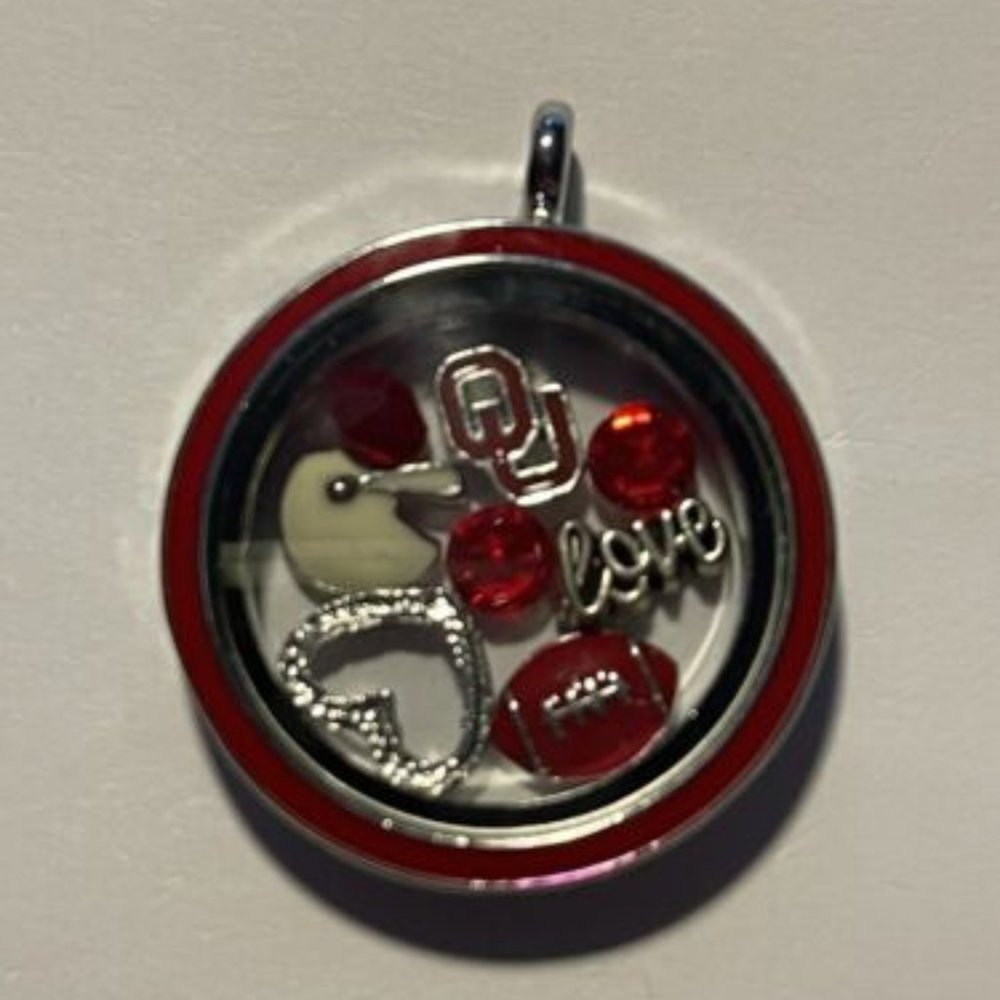 Oklahoma Sooners NCAA Memory Charm Locket w/ 22 IN chain NEW